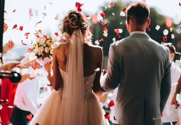 Tấm Gương Phản Chiếu Trạng Thái Tâm Lý Và Nhu Cầu Sâu Kín Tấm Gương Phản Chiếu Trạng Thái Tâm Lý Và Nhu Cầu Sâu Kín