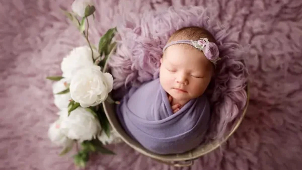 Nằm Mơ Thấy Sinh Con Trai Là Điềm Báo Gì? Giải Mã Tốt Hay Xấu Cho Tương Lai