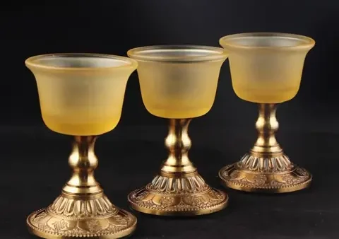 Mua Đèn Thờ Cúng Bằng Sứ Ở Đâu Uy Tín, Chất Lượng Và Giá Tốt Nhất