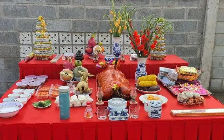 Mua Gì Cúng Thần Linh: Danh Sách Lễ Vật Đầy Đủ Và Ý Nghĩa Cho Gia Chủ Mua Gì Cúng Thần Linh: Danh Sách Lễ Vật Đầy Đủ Và Ý Nghĩa Cho Gia Chủ
