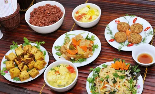 Hướng Dẫn Mua Sắm Và Chuẩn Bị Mâm Cúng Giao Thừa Đầy Đủ, Chuẩn Nghi Thức Năm 2027