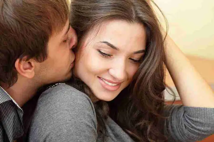 Giấc Mơ Quan Hệ Với Người Lạ Mang Lại Điềm Báo Gì Trong Công Việc Và Tình Cảm?