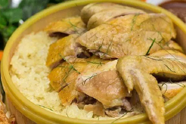 Ý Nghĩa Giấc Mơ Ăn Thịt Gà Luộc Trong Đời Sống Hàng Ngày
