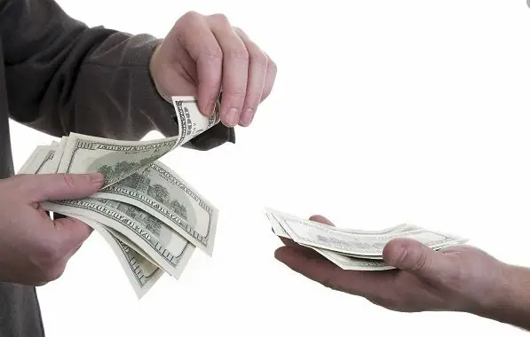 Khung Cảnh Tâm Lý Phản Ánh Nỗi Lo Lắng Và Áp Lực Tài Chính