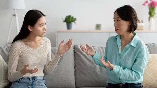 Nằm Mơ Thấy Cãi Nhau Với Mẹ Đánh Số May Gì? Giải Mã Ý Nghĩa Điềm Báo