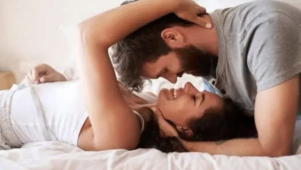 Nằm Mơ Thấy Chồng Ngoại Tình Là Điềm Báo Gì? Giải Mã Ý Nghĩa Và Tâm Lý Đằng Sau Giấc Mộng