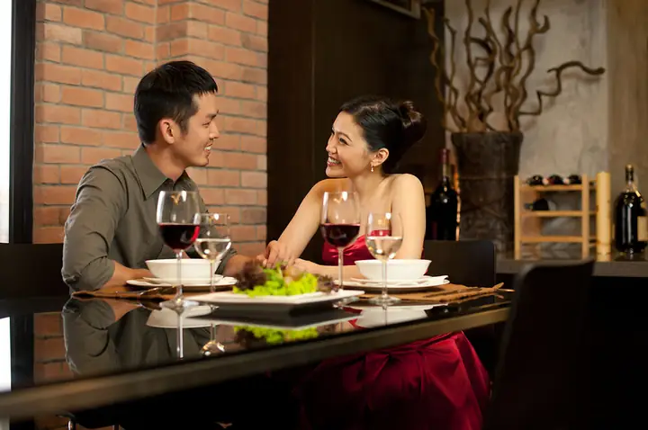 Tránh Dùng Giấc Mơ Vô Căn Cứ Để Chì Chiết Người Bạn Đời.