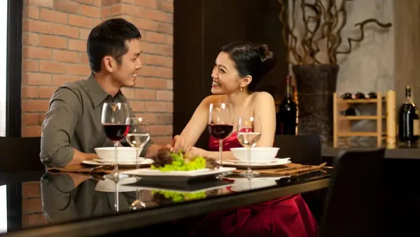 Nằm Mơ Thấy Chồng Ngoại Tình Với Người Yêu Cũ Báo Điềm Gì? Giải Mã Ý Nghĩa Tâm Lý Và Tâm Linh