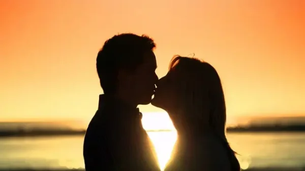 Nằm Mơ Thấy Có Người Yêu Là Điềm Báo Gì Về Tình Cảm Và Tâm Lý Hiện Tại?