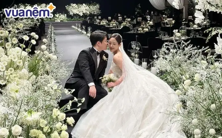 Nằm Mơ Thấy Đám Cưới Của Mình Và Người Yêu Cũ Mang Ý Nghĩa Gì? Giải Mã Điềm Báo Tốt Hay Xấu