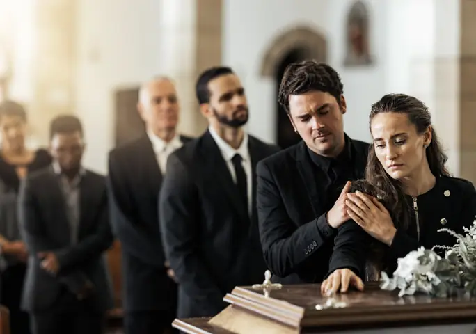 Mơ Thấy Vừa Có Đám Ma Vừa Có Đám Cưới Cùng Lúc Đánh Số Mấy?