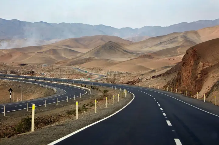 Mơ Thấy Đi Cùng Người Khác Trên Con Đường Ngập Bùn Mơ Thấy Đi Cùng Người Khác Trên Con Đường Ngập Bùn