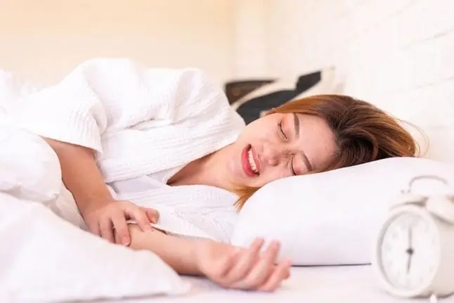 Nằm Mơ Thấy Gãy Răng Chảy Máu Là Điềm Gì? Giải Mã Ý Nghĩa Và Điềm Báo Chi Tiết