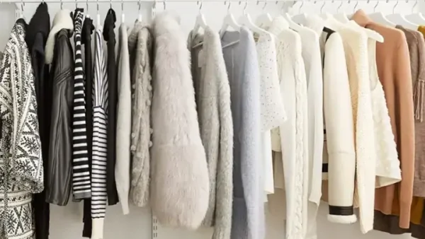 Nằm Mơ Thấy Mất Quần Áo Đánh Con Gì? Giải Mã Giềm Báo Và Con Số May Mắn