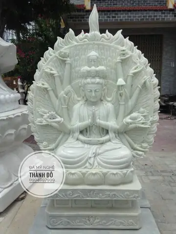 Nằm Mơ Thấy Mẹ Quan Âm Đánh Số May: Giải Mã Điềm Báo Tâm Linh Và Con Số