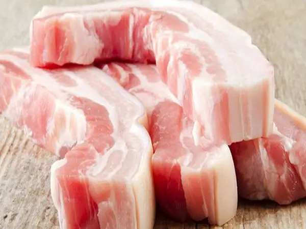 Nằm Mơ Thấy Mình Ăn Cỗ Mang Ý Nghĩa Gì Và Điềm Báo Ra Sao?