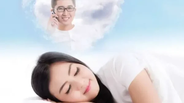 Nằm Mơ Thấy Người Con Trai Lạ Thích Mình Là Điềm Báo Gì, Lành Hay Dữ?