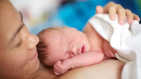 Nằm Mơ Thấy Người Khác Sinh Con Là Điềm Gì? Giải Mã Lành Hay Dữ Và Con Số May Mắn
