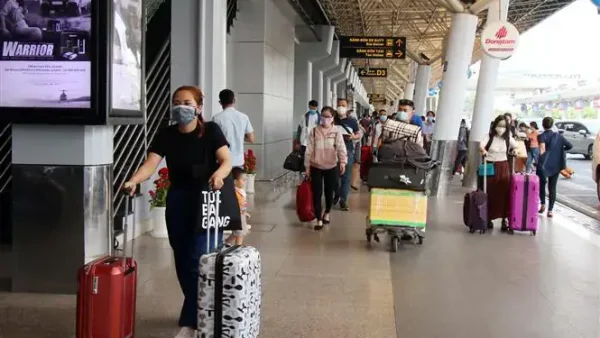 Nằm Mơ Thấy Người Nước Ngoài Đánh Con Gì? Giải Mã Điềm Báo Và Các Con Số May Mắn
