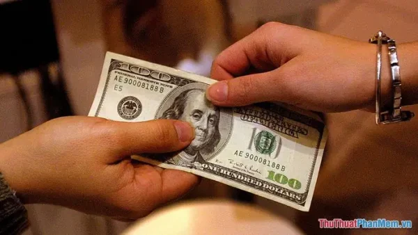 Nằm Mơ Thấy Người Ta Đưa Tiền Cho Mình Là Điềm Gì? Điềm Báo Tốt Hay Xấu Và Đánh Số May Nào?
