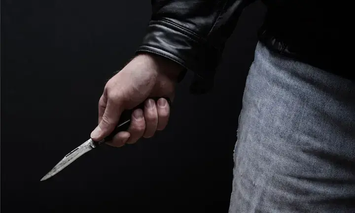 Nguyên Nhân Tâm Lý Nào Dẫn Đến Giấc Mơ Thấy Người Thân Bị Đâm Chảy Máu?