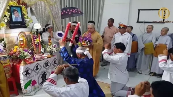 Nằm Mơ Thấy Người Thân Đánh Đề Con Gì? Giải Mã Điềm Báo Và Con Số May Mắn