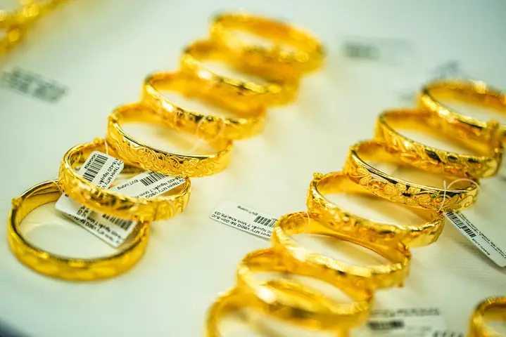 Nằm Mơ Thấy Nhẫn Vàng 24k Đánh Con Gì Trúng Lớn?