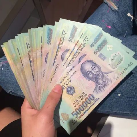 Ngủ Mơ Thấy Nhặt Được Hoặc Được Cho Tiền 500 Nghìn Có Ý Nghĩa Gì?