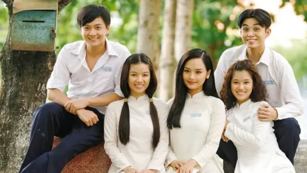 Giải Mã Ngủ Mơ Thấy Bạn Cũ Lâu Ngày Không Gặp Đánh Con Gì Và Điềm Báo Gì?