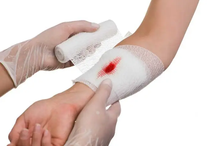 Sáng Sớm Chảy Máu Có Điềm Gì? Giải Mã Ý Nghĩa Tâm Linh Và Góc Nhìn Y Khoa