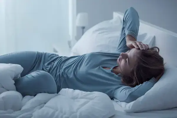 Những Triệu Chứng Đi Kèm Nào Cho Thấy Việc Thức Giấc Giữa Đêm Là Dấu Hiệu Bệnh Lý? Những Triệu Chứng Đi Kèm Nào Cho Thấy Việc Thức Giấc Giữa Đêm Là Dấu Hiệu Bệnh Lý?