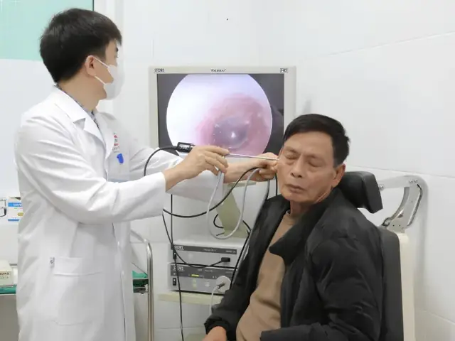 Ù Tai Điềm Báo Gì Theo Tâm Linh Và Y Học? Giải Mã Ý Nghĩa Và Dấu Hiệu Sức Khỏe